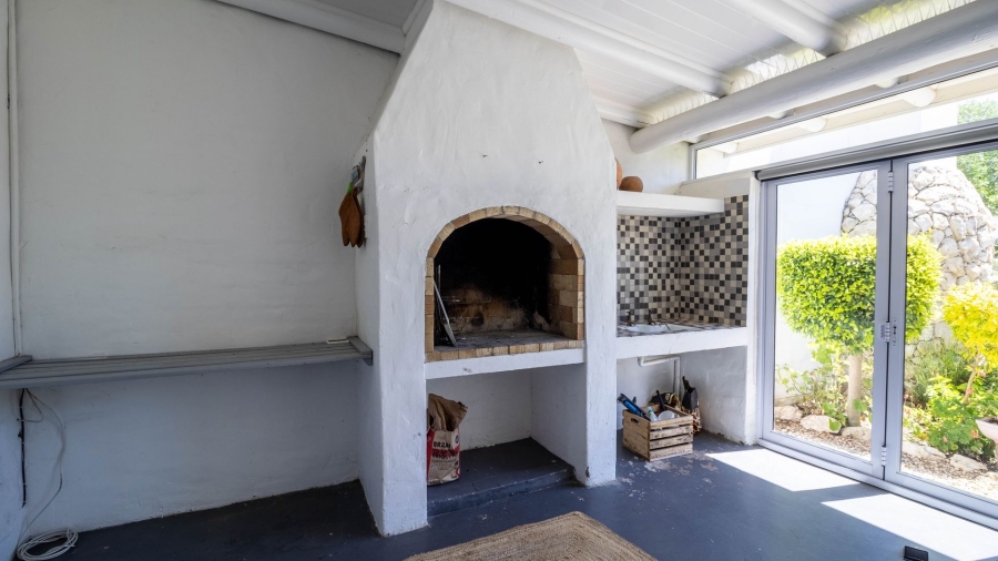 6 Bedroom Property for Sale in Jacobsbaai Western Cape